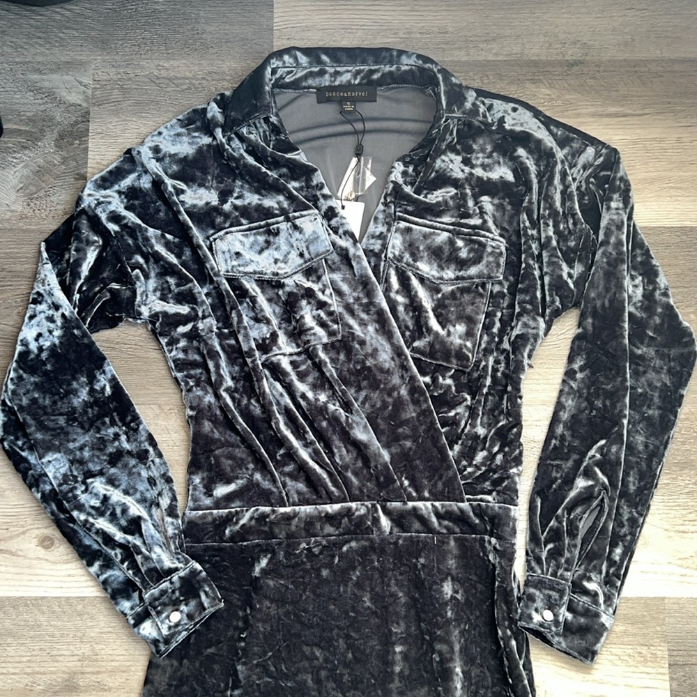 NWT’S!  CRUSHED VELVET SPLIT MAXI DRESS! - Picture 4 of 4
